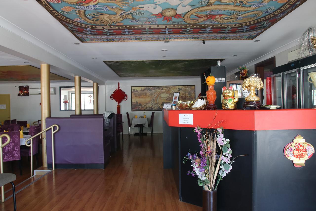Macintyre Motor Inn Гондиуинди Екстериор снимка